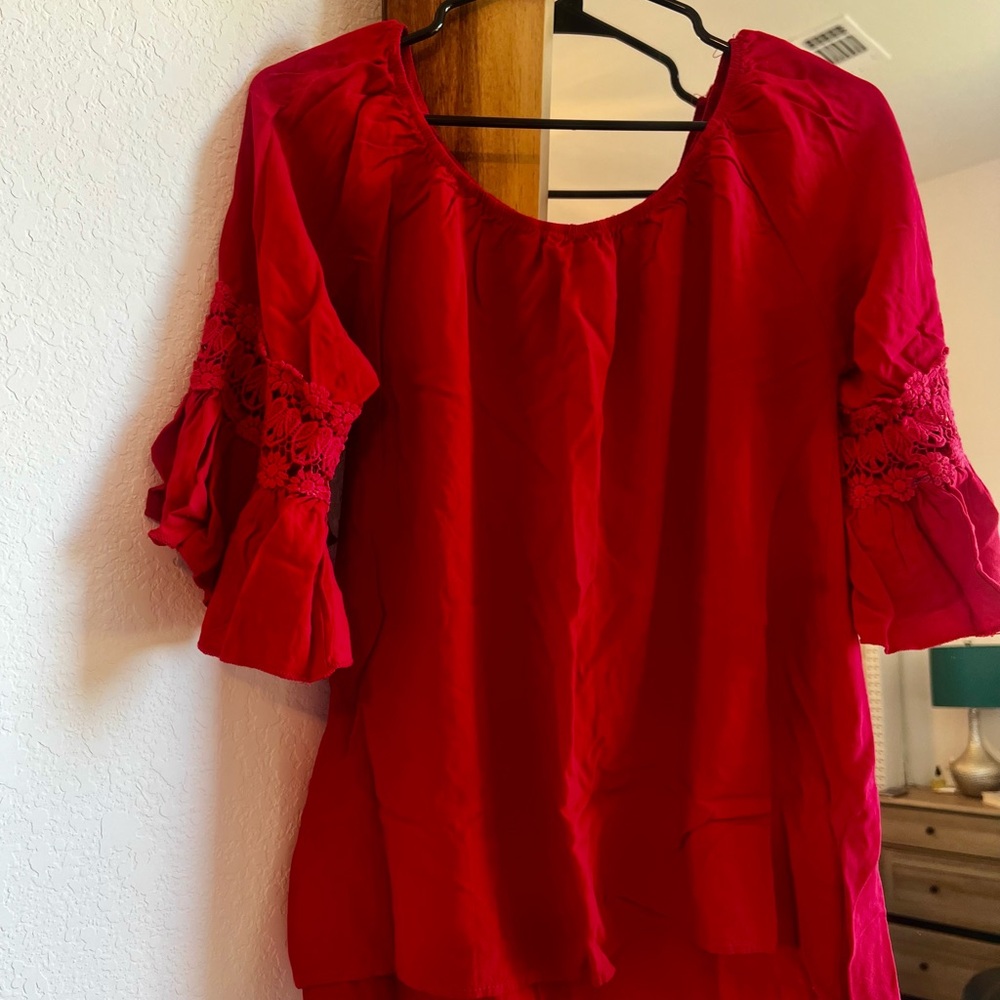 Women's Red Lace Sleeve Top